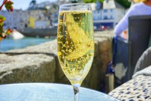 Read more about the article An Introduction to Sparkling Wine