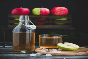 Read more about the article How to Naturally Clean Your Kitchen with Apple Cider Vinegar