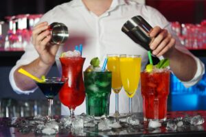 Read more about the article Bartending 101: Essential Techniques, Tips, and Tricks