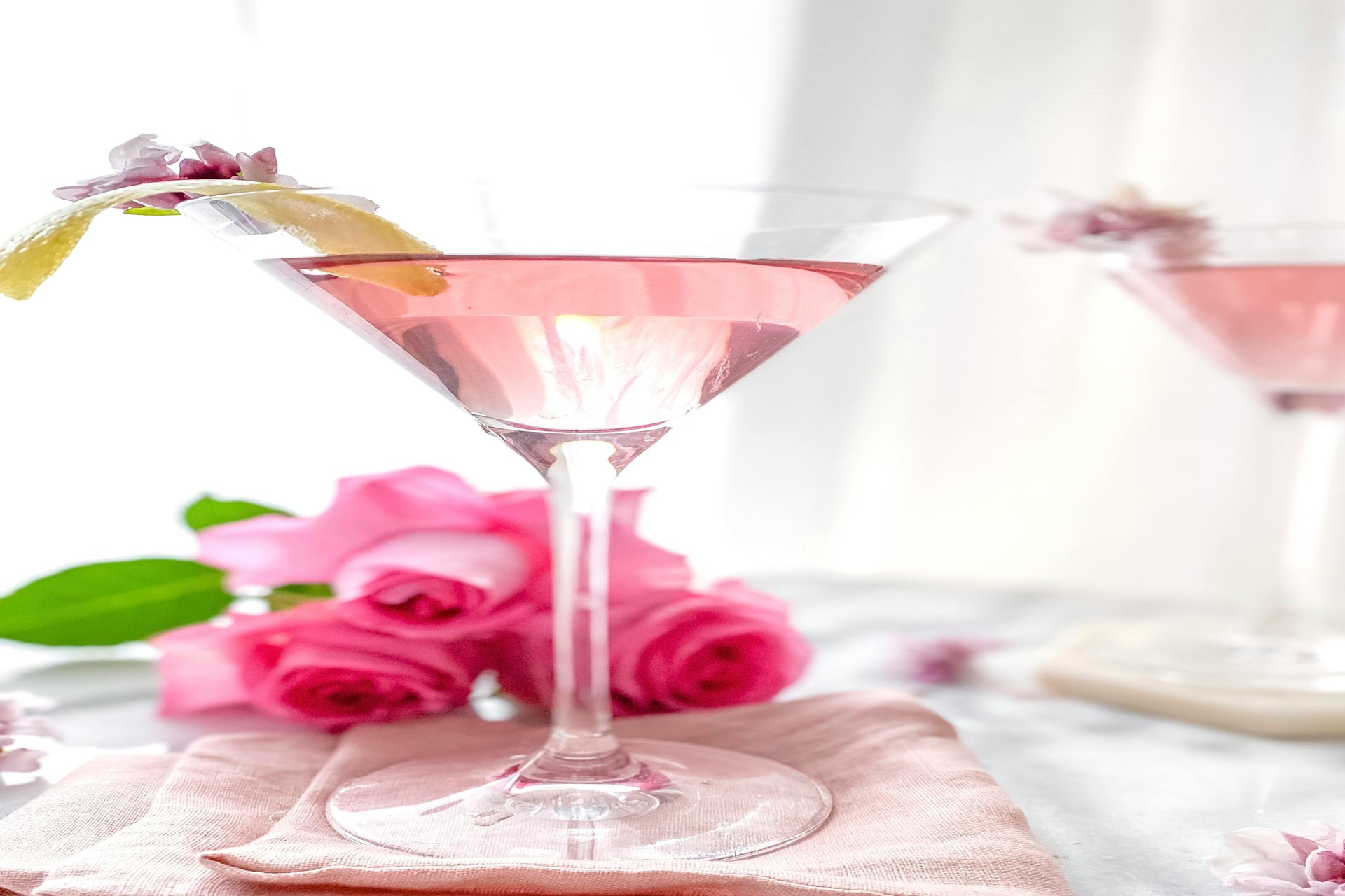 You are currently viewing Crafting the Perfect Cosmopolitan Cocktail