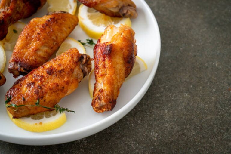 Crispy Lemon Pepper Chicken Wings