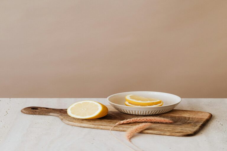 How to Properly Clean and Maintain a Wooden Cutting Board